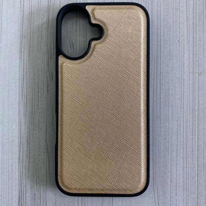 IPHONE 17 - COBERTOR DE CUERO DORADO
