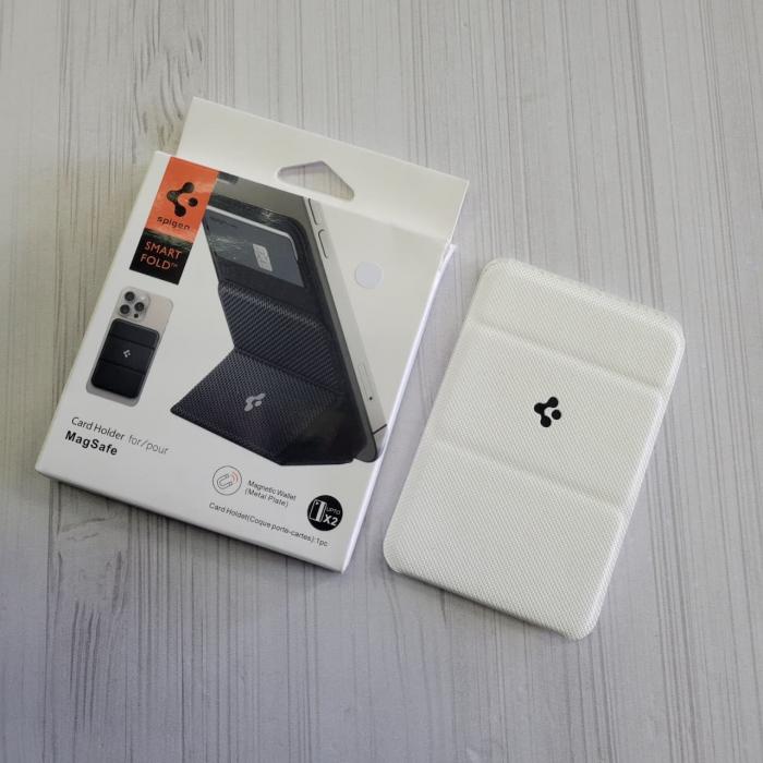 SPIGEN MAGSAFE WALLET - WHITE
