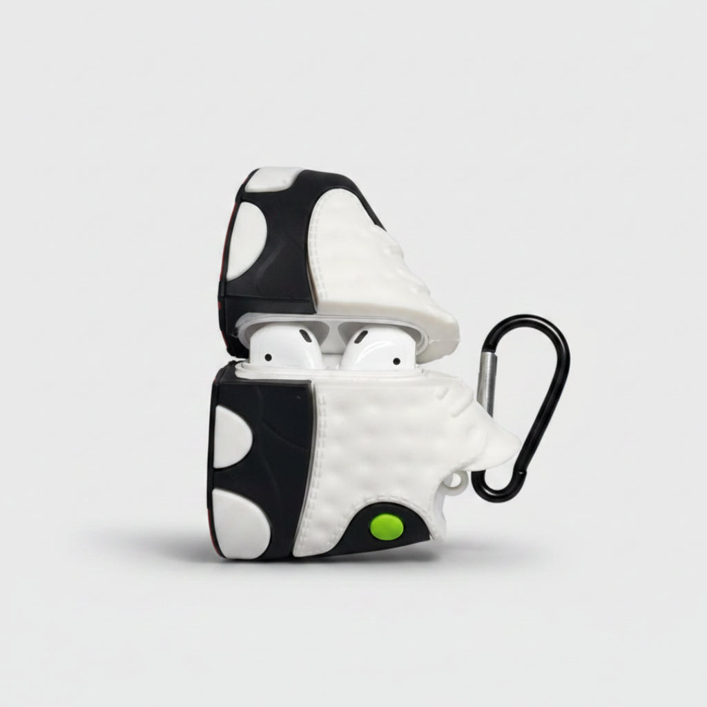 AIRPODS 1&2 CASE - TENIS BLANCO CON NEGRO