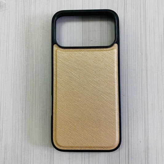 IPHONE 17 PRO MAX - COBERTOR DE CUERO DORADO