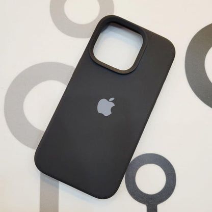 IPHONE 16 PRO - SILICON CASE NEGRO MANZANA GRIS