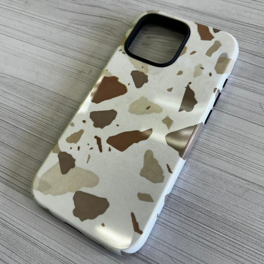 IPHONE 16 PRO MAX - CHOCOLATE BROWN COWN