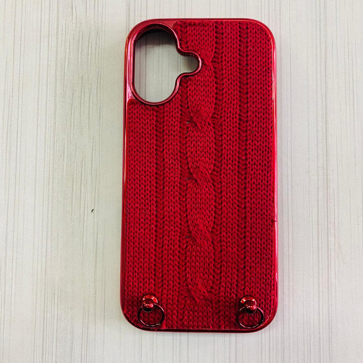 IPHONE 17 - RED SWEATER CASE