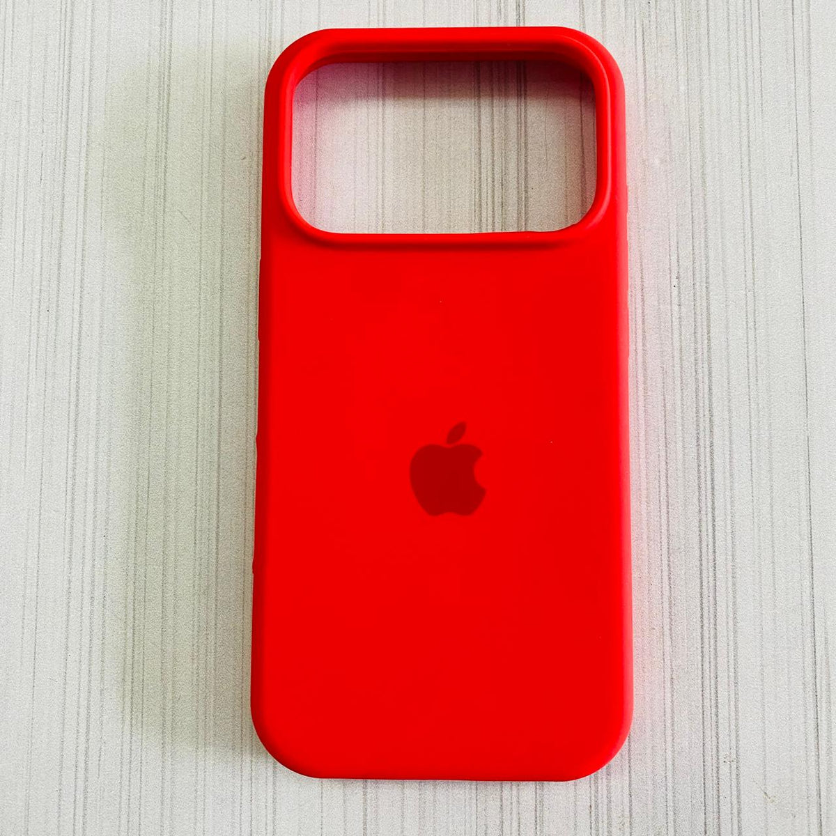 IPHONE 17 PRO - SILICON CASE ROJO